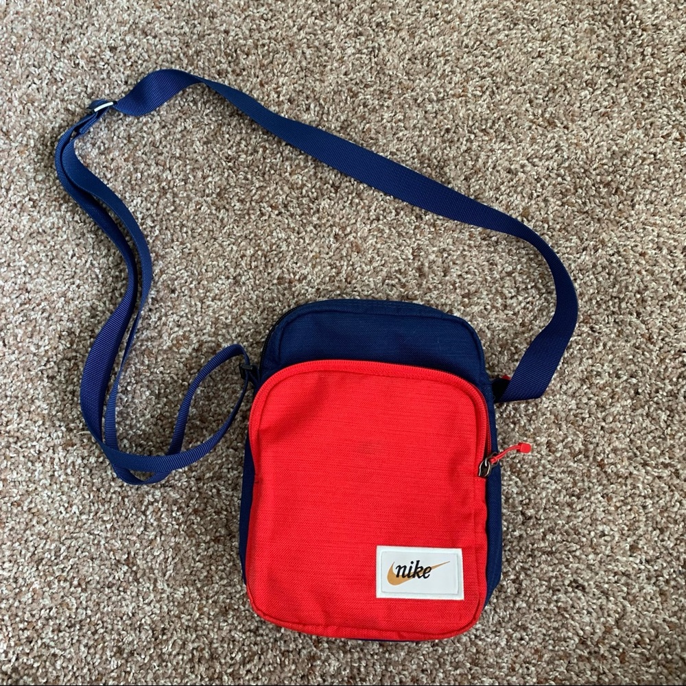 nike crossbody bag